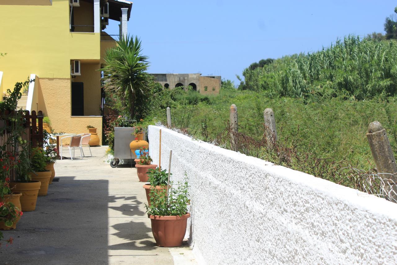 Chrysanthi Melitsa Apts. Vila Sidárion Exterior foto